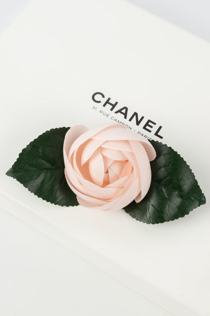 Broche camlia Chanel