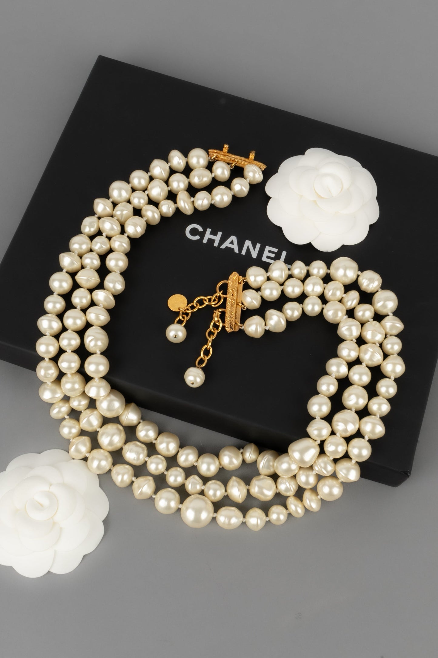 Collier de perles Chanel