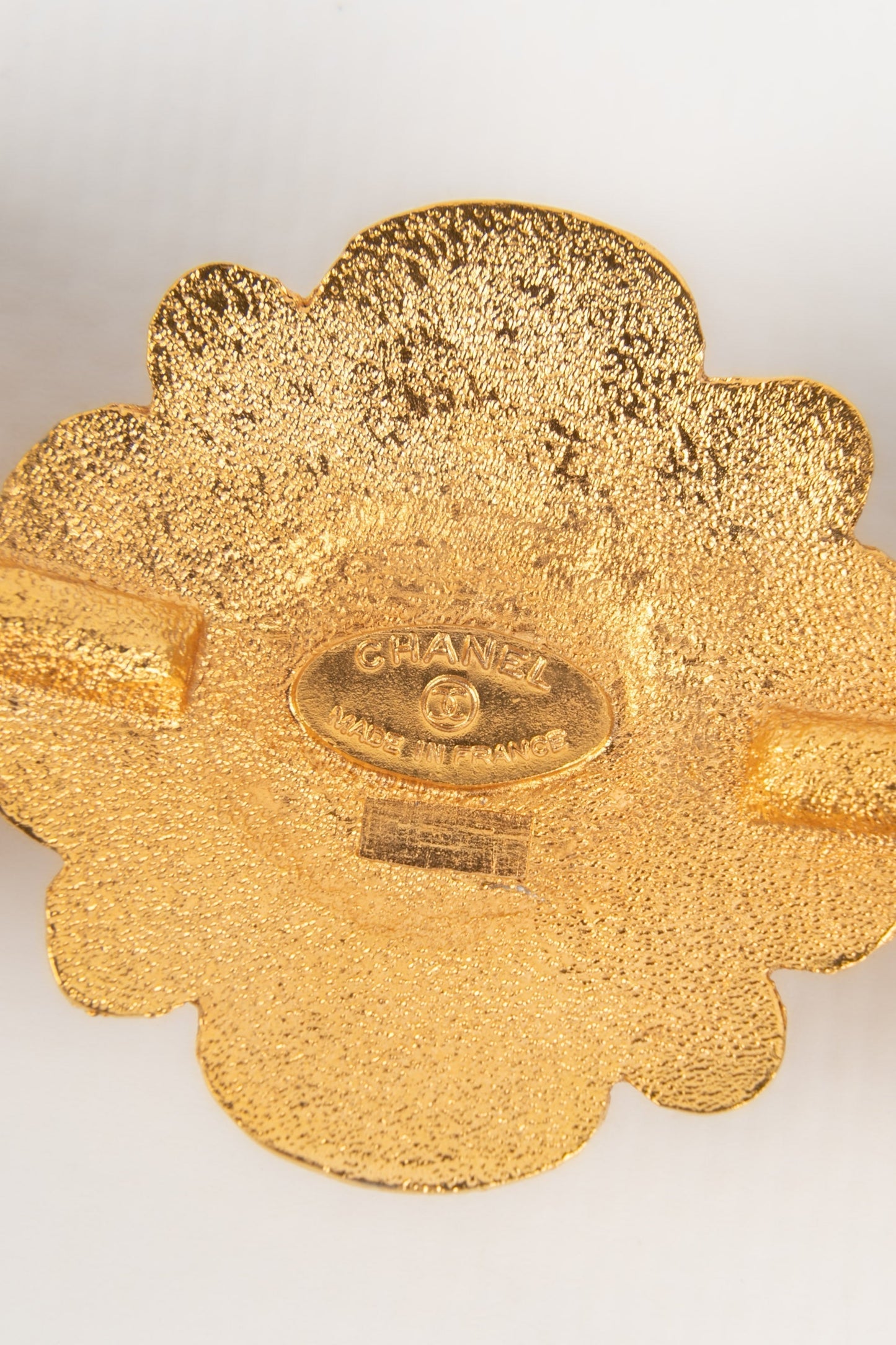Broche dore Chanel 1980s