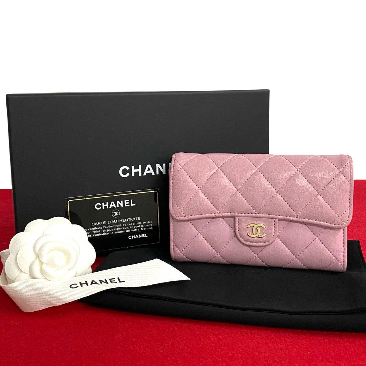 Chanel CC Classic Bifold Flap Wallet  Leather Short Wallet in New Condition