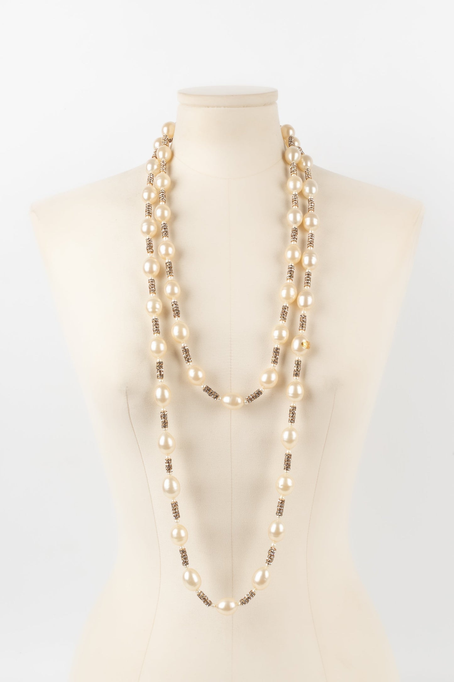 Collier de perles nacres Chanel 1990s