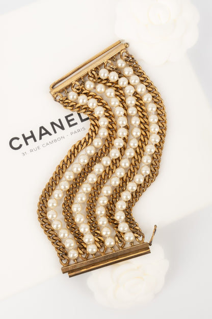 Bracelet de perles nacres Chanel