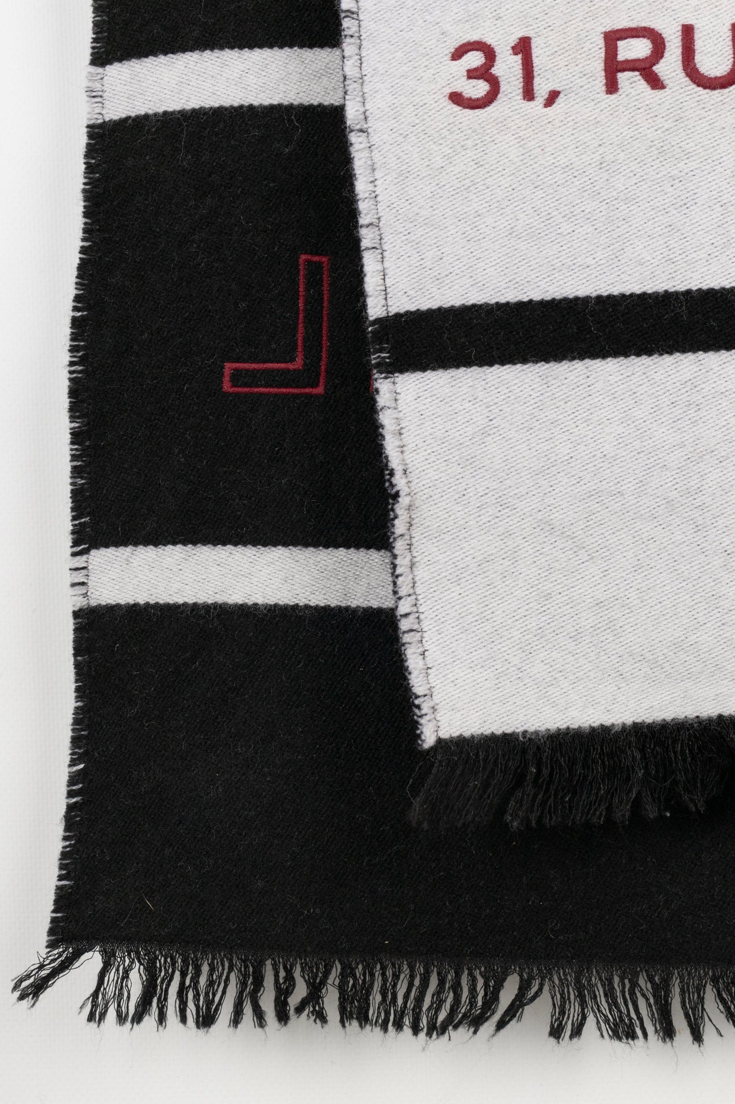 Echarpe en laine et cachemire Chanel