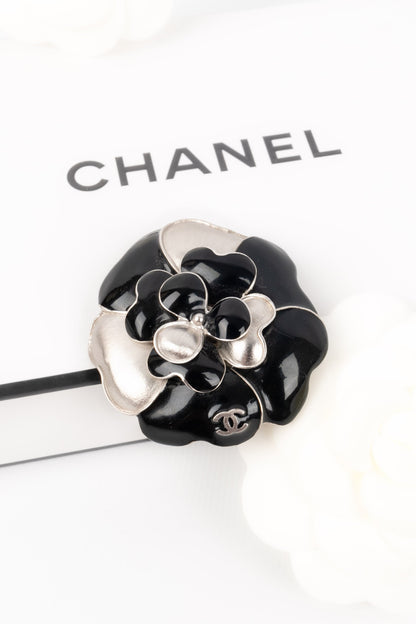 Broche camlia Chanel