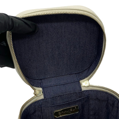 Chanel CC Tweed Vanity Crosssbody Bag  Canvas Crossbody Bag in New Condition