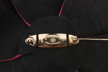 Broche camlia en cuir Chanel