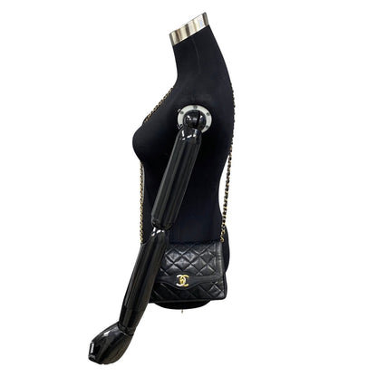 Chanel Paris Single Flap Bag Leather Crossbody Bag in New Condition