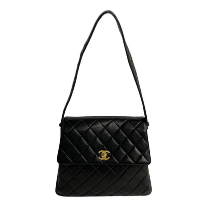 Chanel Quilted CC Flap Shoulder Bag Leather Shoulder Bag in New Condition