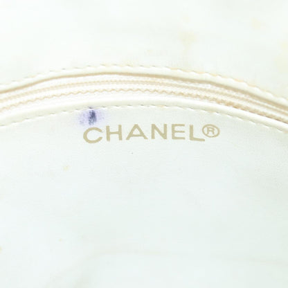 CHANEL Matelasse Chain Shoulder Bag Leather White CC 76482