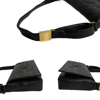 Chanel CC Chocolate Bar Shoulder Bag  Leather Crossbody Bag in New Condition