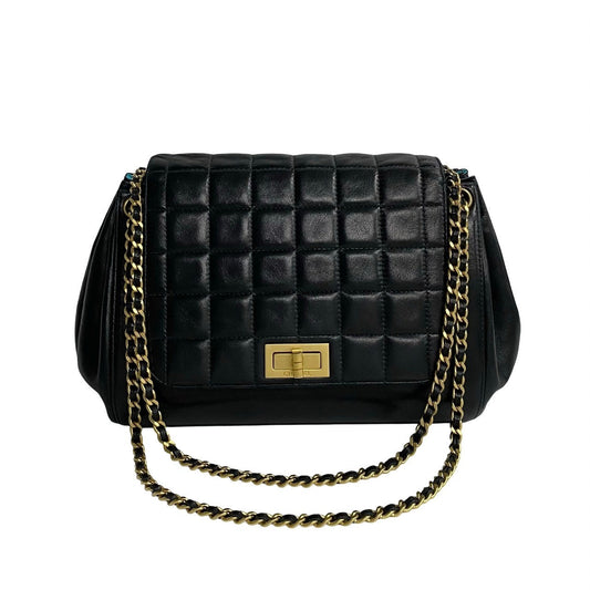 Chanel Reissue Choco Bar Chain Shoulder Bag Leather Shoulder Bag in New Condition