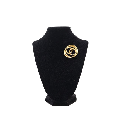 Gold Chanel Gold Plated CC Brooch