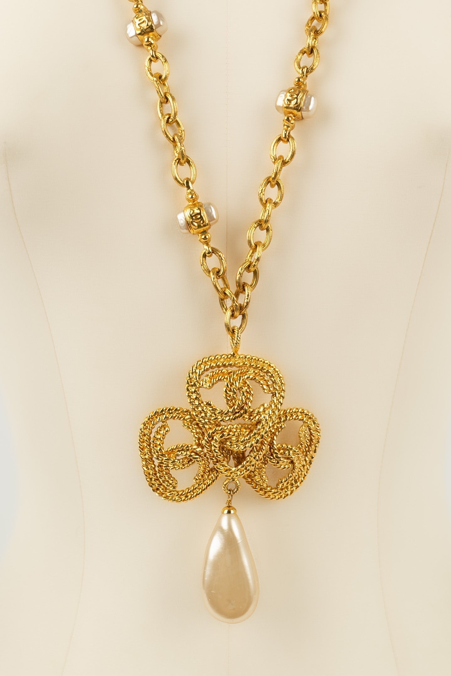 Collier pendentif Chanel 1990s