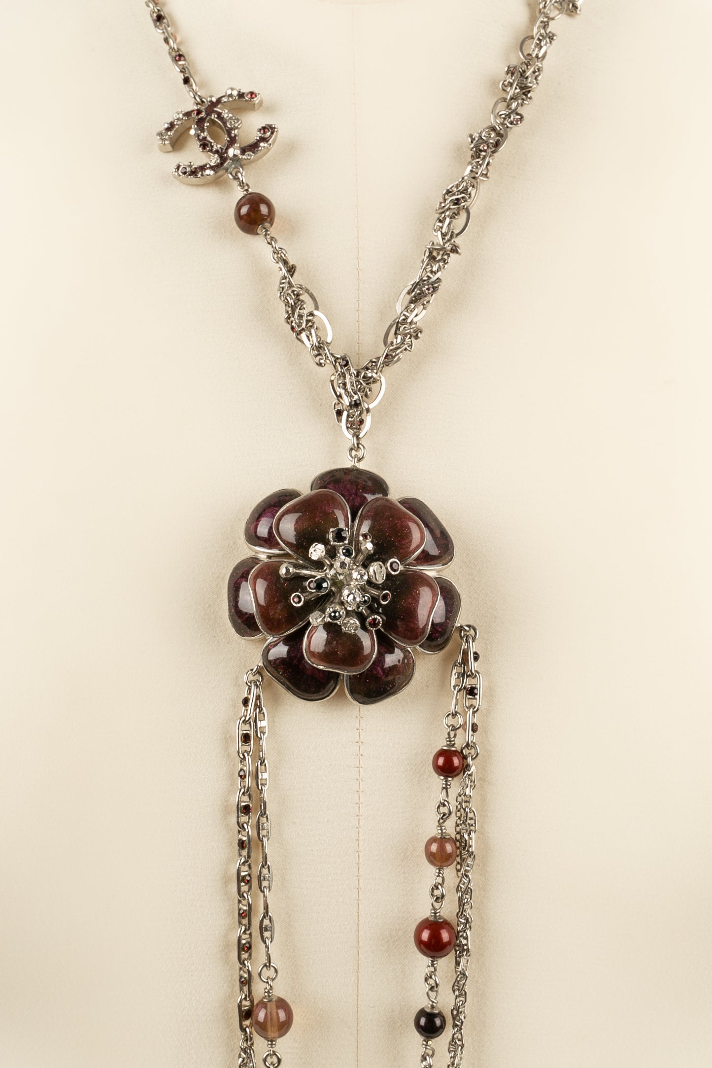Collier camlia Chanel