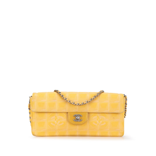 Chanel Sac New Travel Line Nylon East West Flap