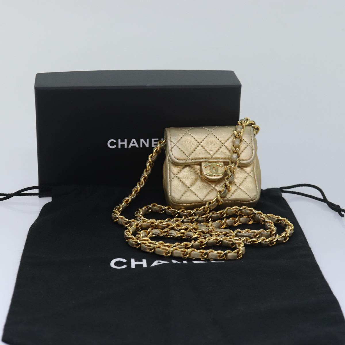 CHANEL Mini Matelasse Chain Shoulder Bag Lamb Skin Gold Tone CC 84205A