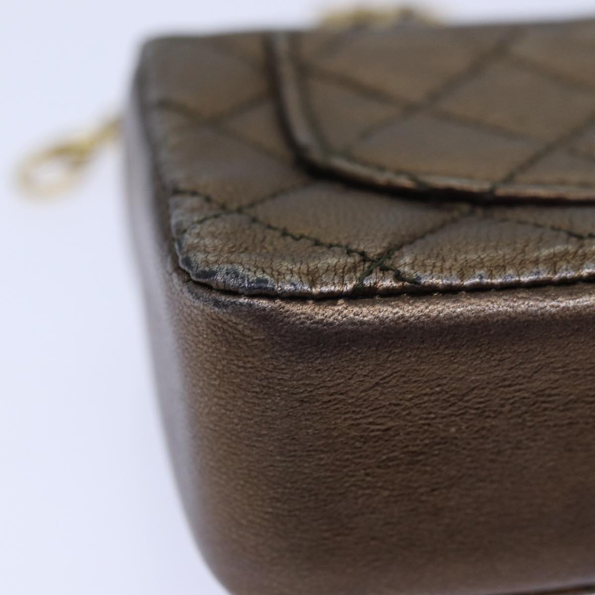 CHANEL Mini Matelasse Chain Pouch Lamb Skin Gold Tone CC 84490