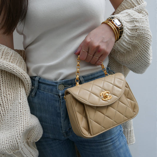 CHANEL 1997-1999 Round Flap Mini Beige Lambskin