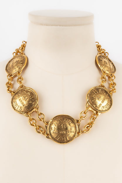 Collier court en mtal dor Chanel
