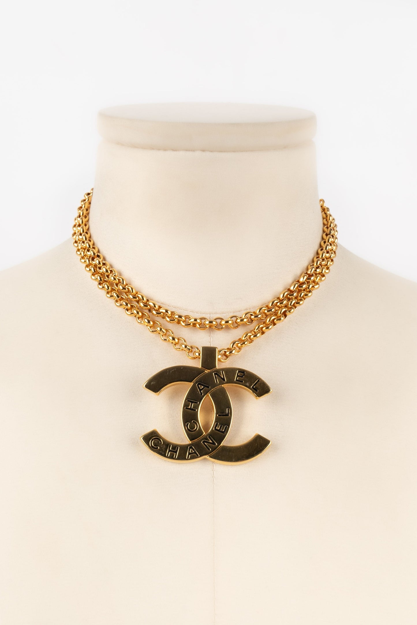 Collier cc Chanel
