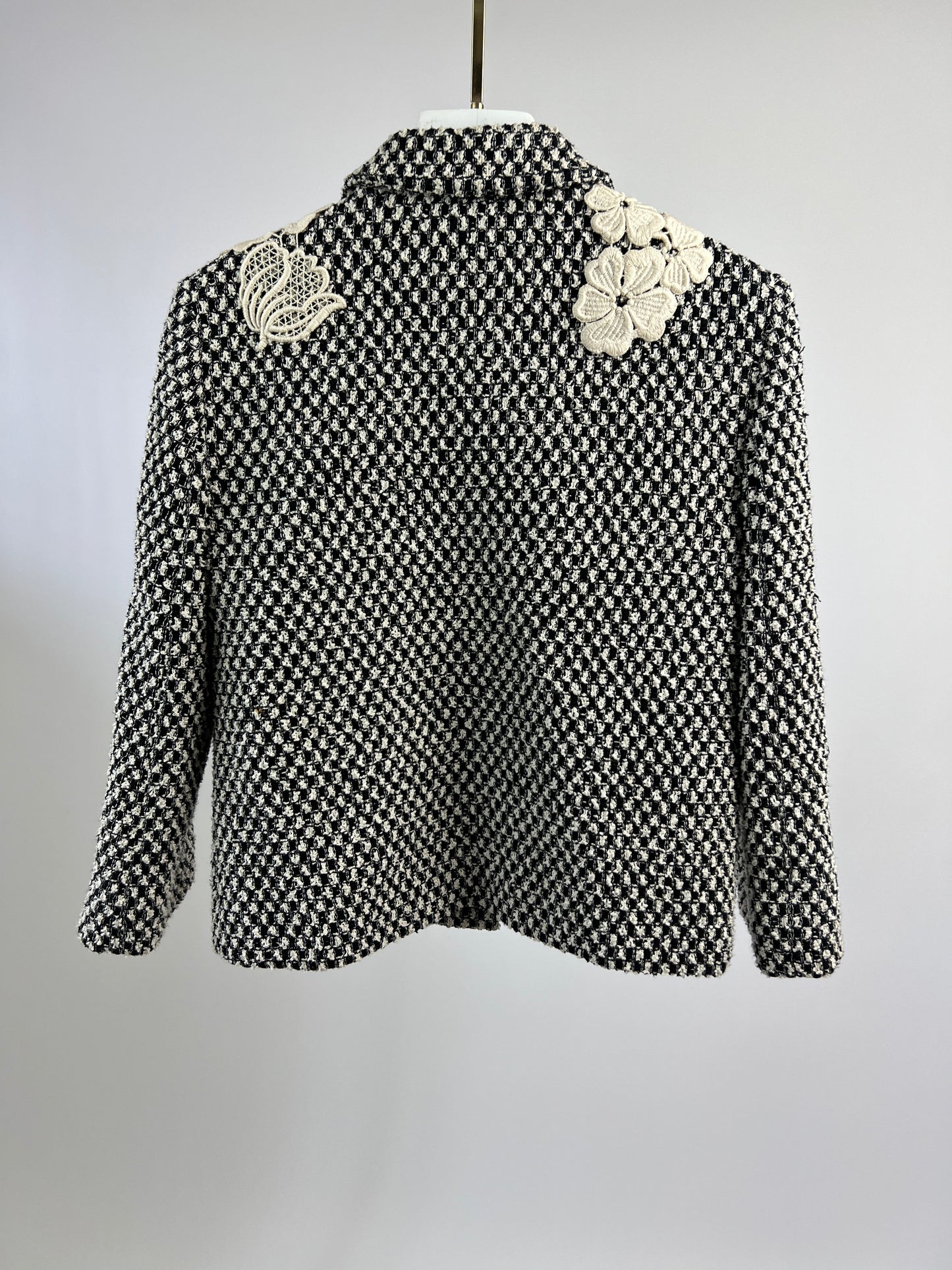 Gucci Black and White Tweed Jacket with Lace Detail and GG Buttons Size IT 36 (UK 4)