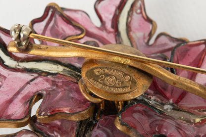 Broche en pte de verre Chanel 1990s