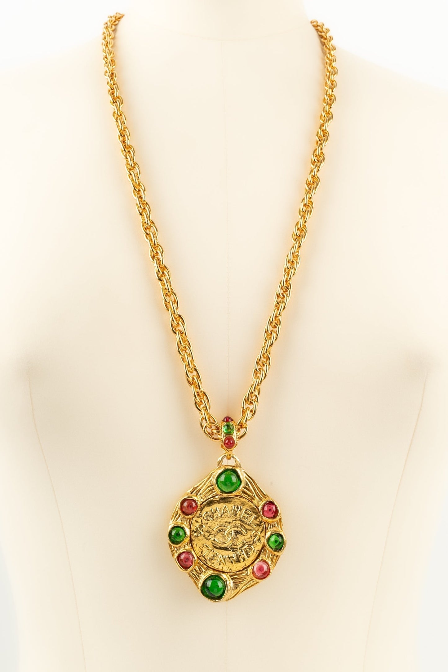 Collier cc Chanel