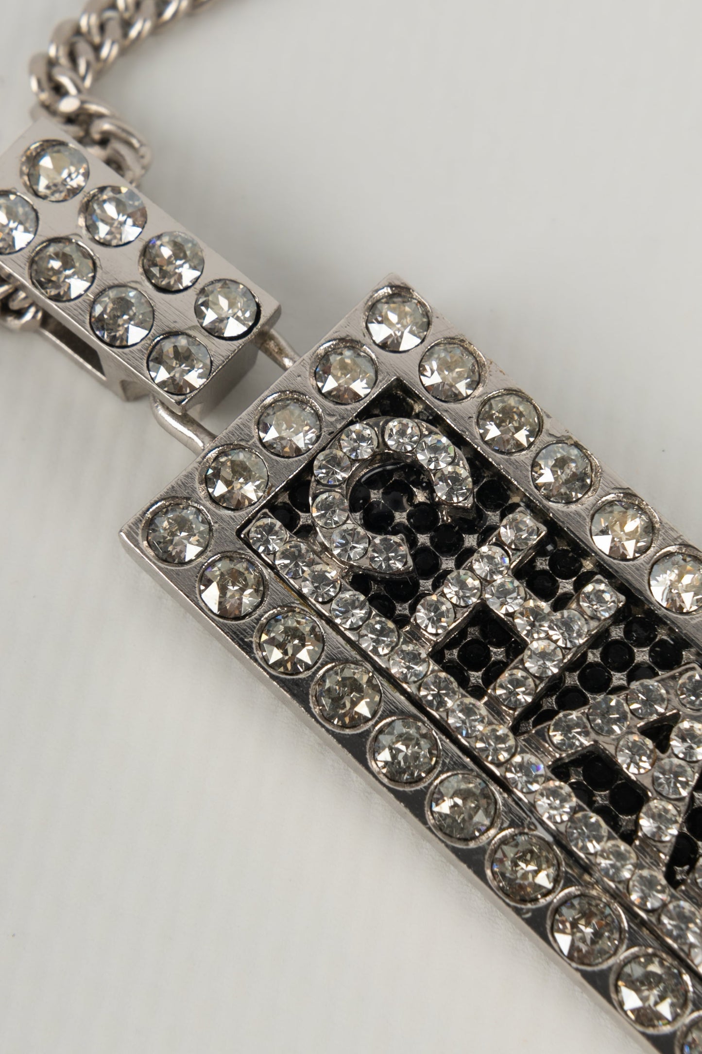 Collier argent Chanel Automne 2003