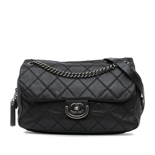 Black Chanel Paris Edinburgh Jumbo Calfskin Coco Sporran Flap Shoulder Bag