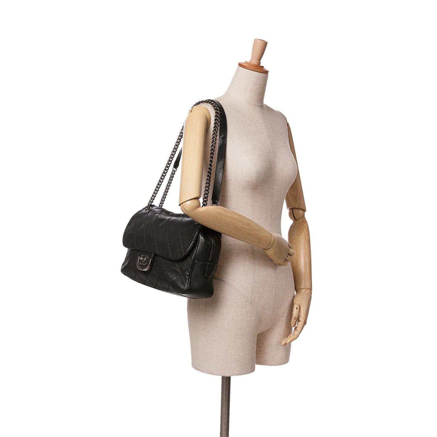 Black Chanel Paris Edinburgh Jumbo Calfskin Coco Sporran Flap Shoulder Bag