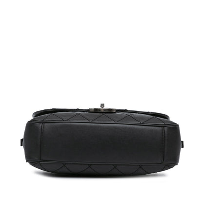 Black Chanel Paris Edinburgh Jumbo Calfskin Coco Sporran Flap Shoulder Bag