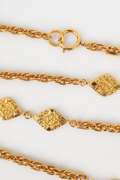 Collier / sautoir en mtal dor Chanel