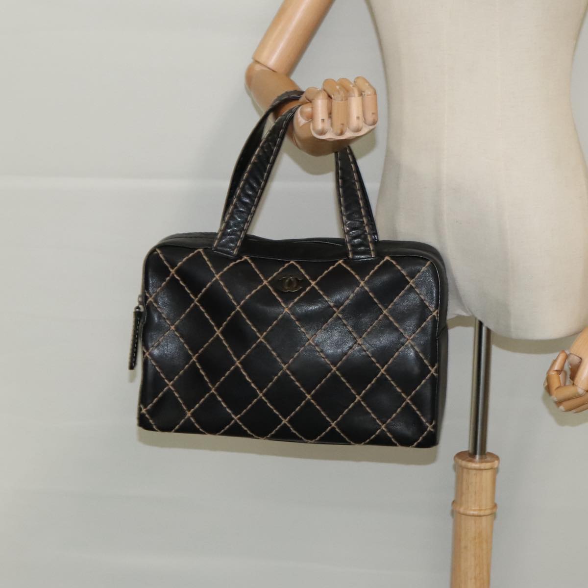 CHANEL Matelasse Wild Stitch Hand Bag Leather Black CC 95716