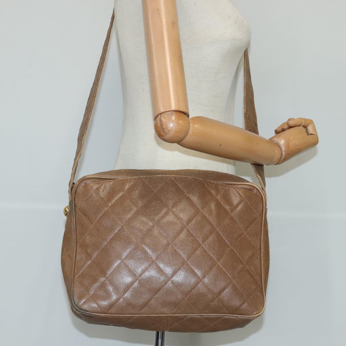 CHANEL Shoulder Bag Caviar Skin Brown Gold CC 97451