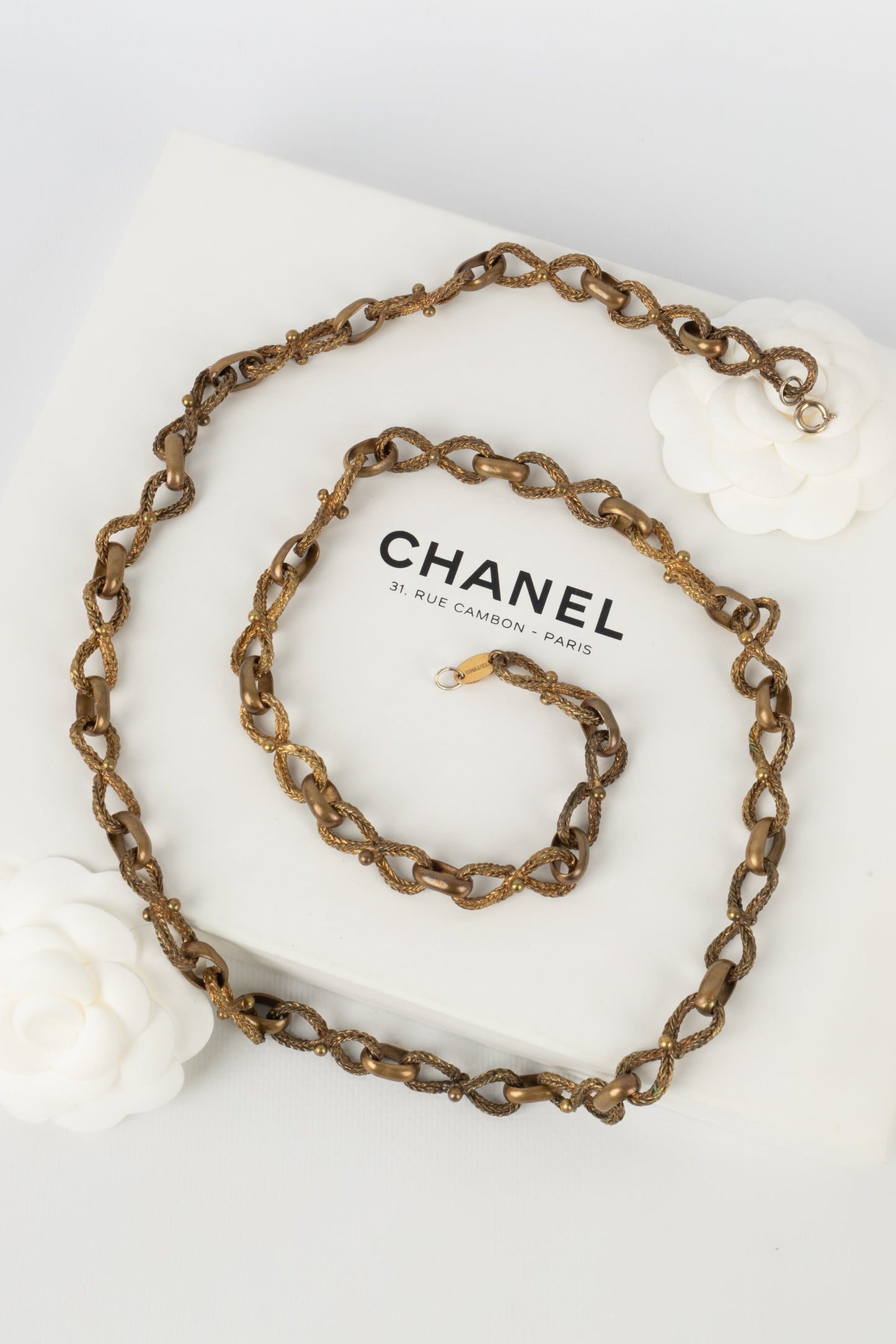 Collier dor Chanel 1950-60