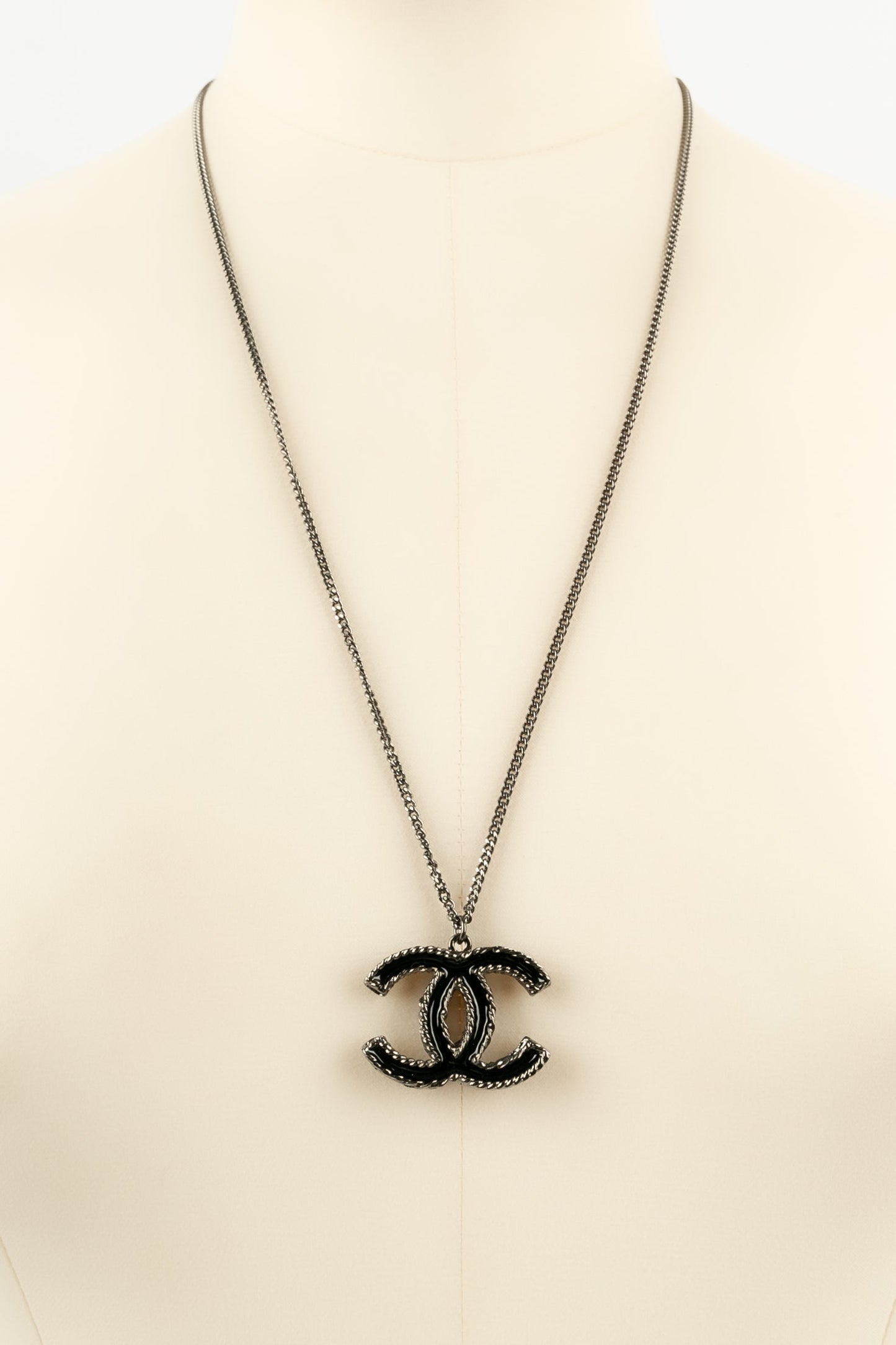 Collier cc Chanel Dfil