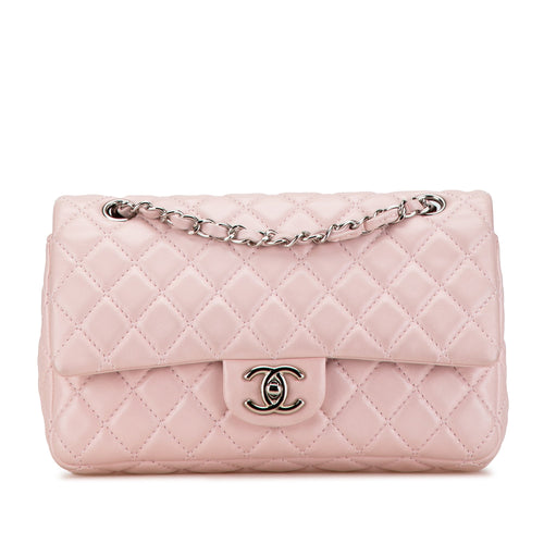 Chanel Sac Medium Classic Lambskin Double Flap