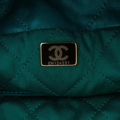Chanel Sac Mini Shiny Calfskin 22 Handbag