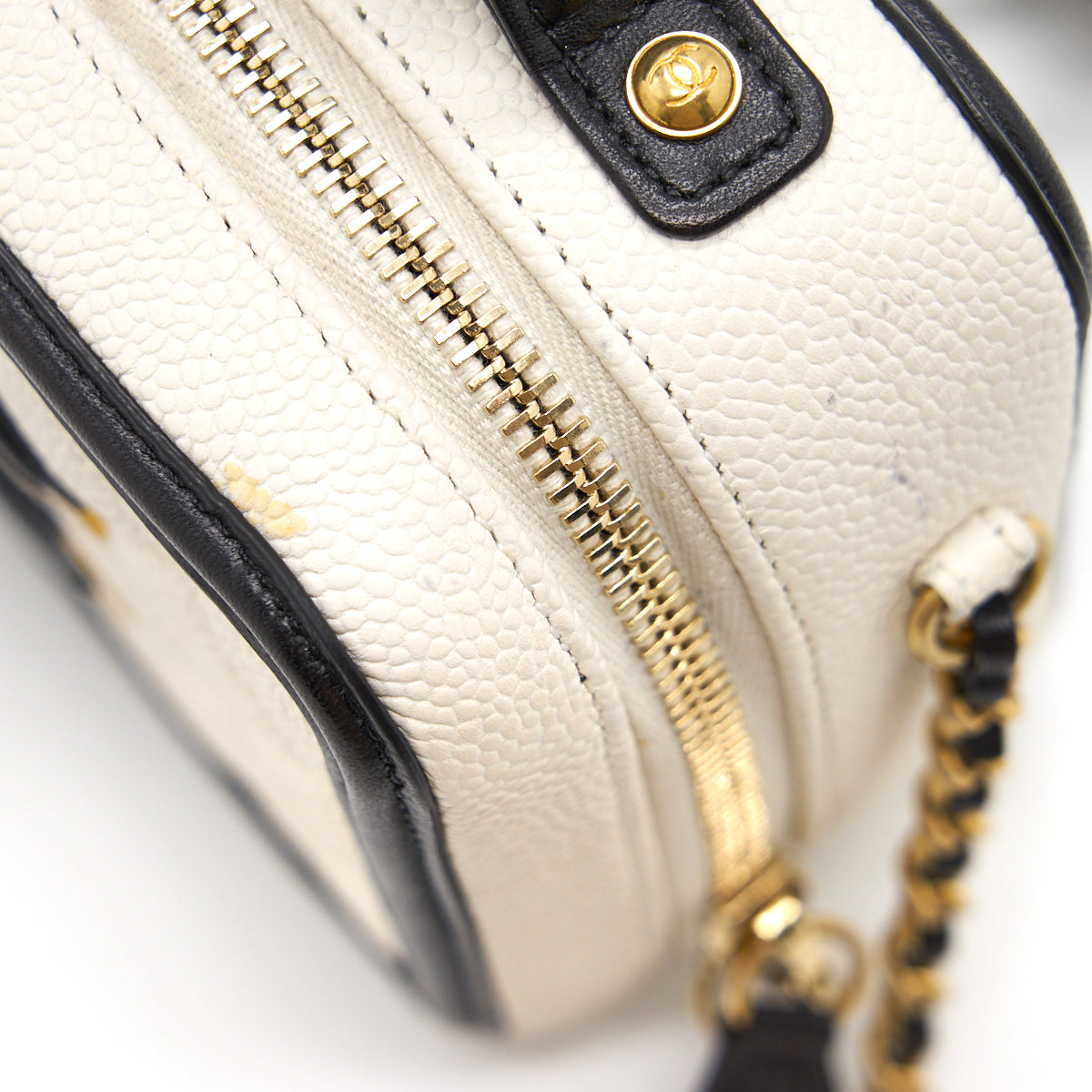 Chanel Caviar Small Vanity case black & white GHW