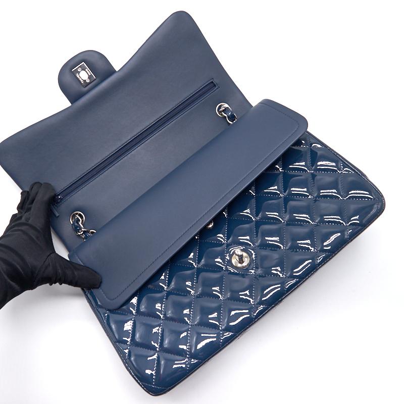 Chanel Classic Jumbo Double Flap