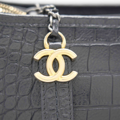 Chanel's Gabrielle Large Hobo Bag with Handle