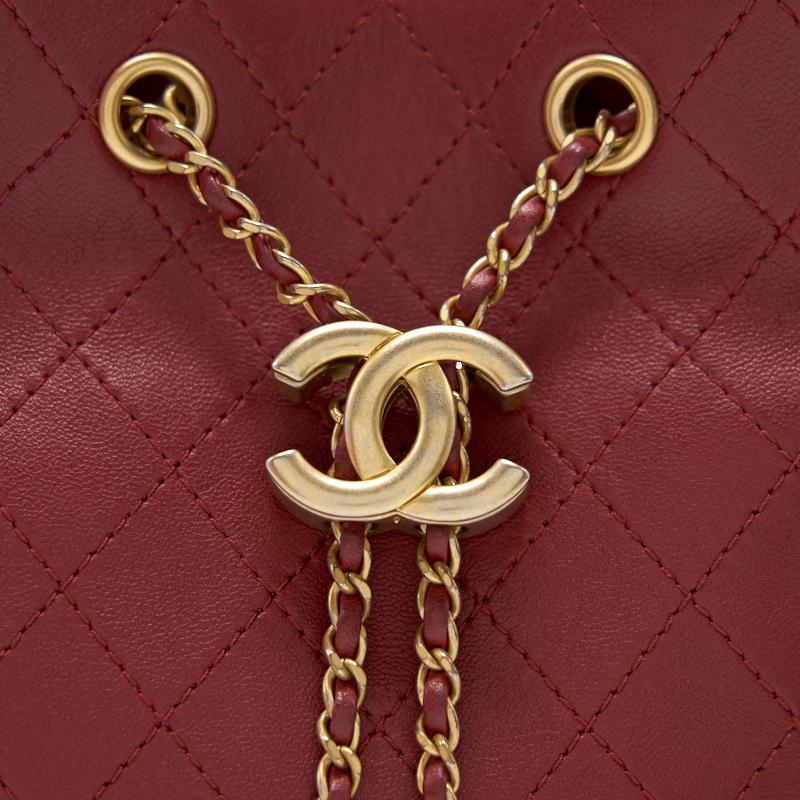 Chanel 2019 NEW YORK SAC Hobo Bag mini limited edition red