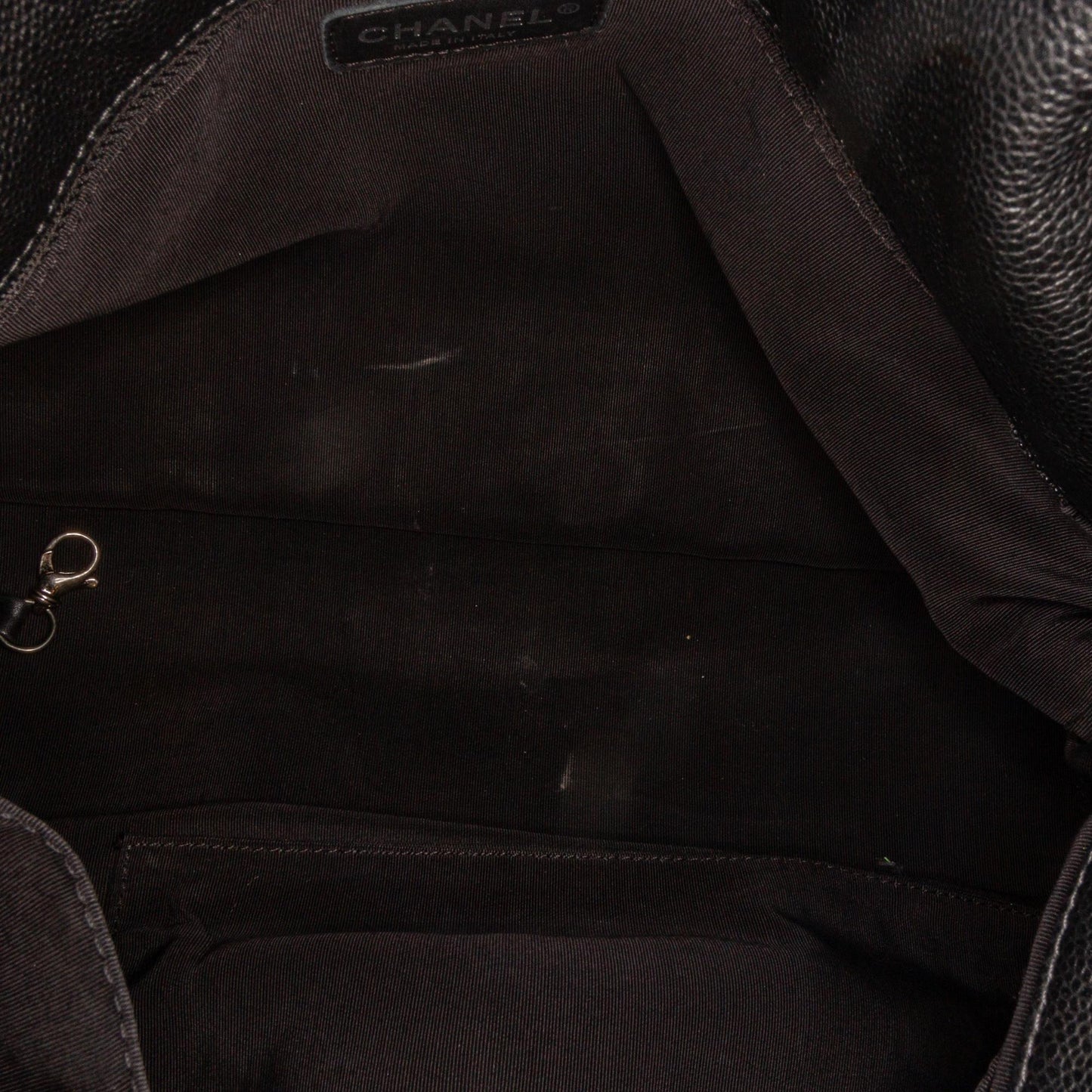 Chanel CC Caviar Leather Handbag (SHG-32089)