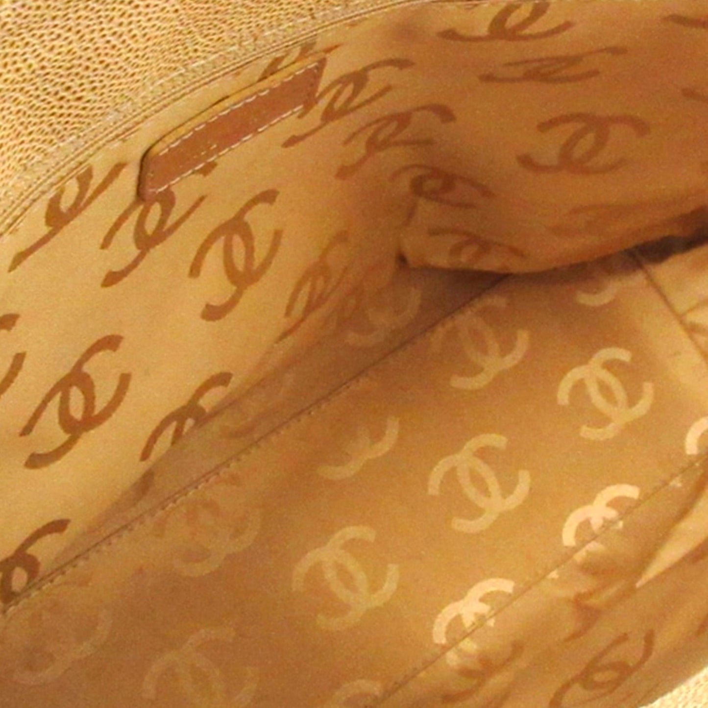 Chanel CC Caviar Leather Tote Bag (SHG-29728)