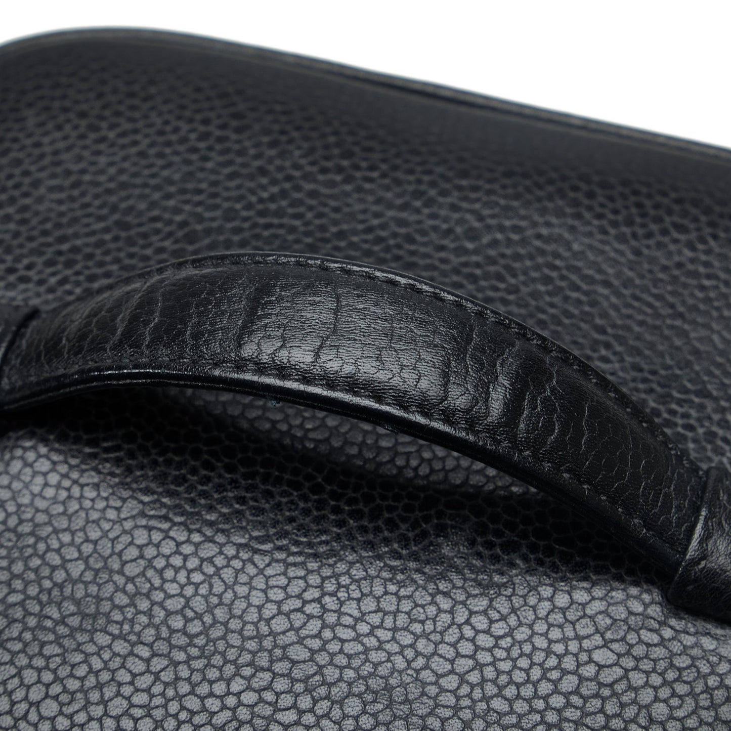 Chanel CC Caviar Vanity Bag (SHG-LL6oEW)