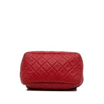 Chanel CC Chain Drawstring Bucket Bag (SHG-Mzot2m)