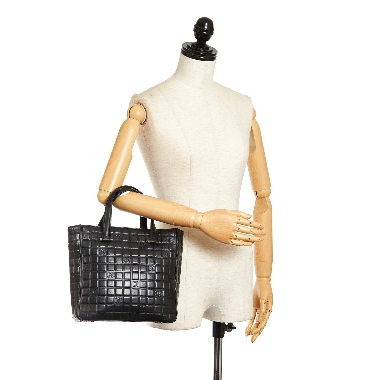 Chanel CC Choco Bar Lambskin Handbag (SHG-33486)