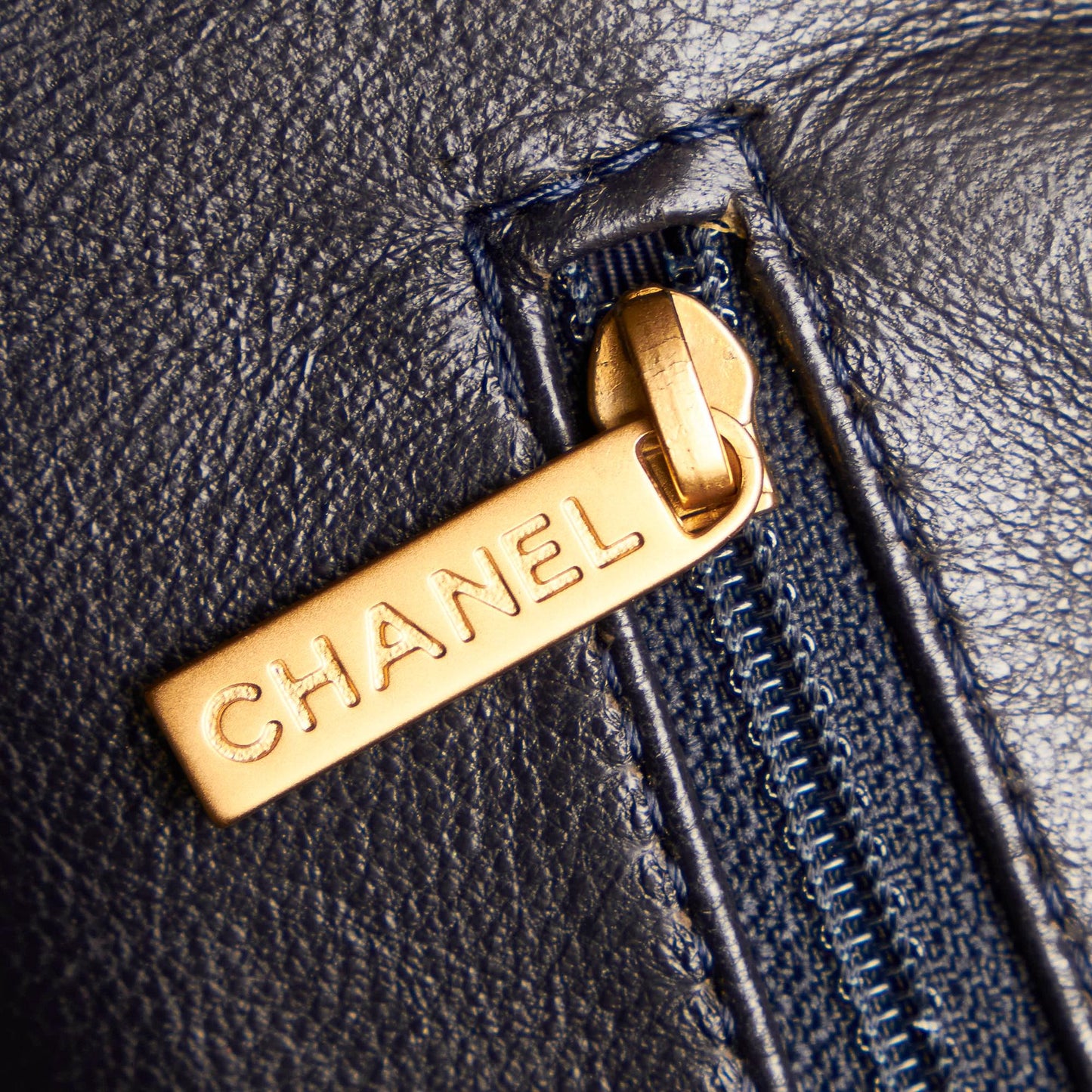 Chanel CC Denim Handbag (SHG-32058)