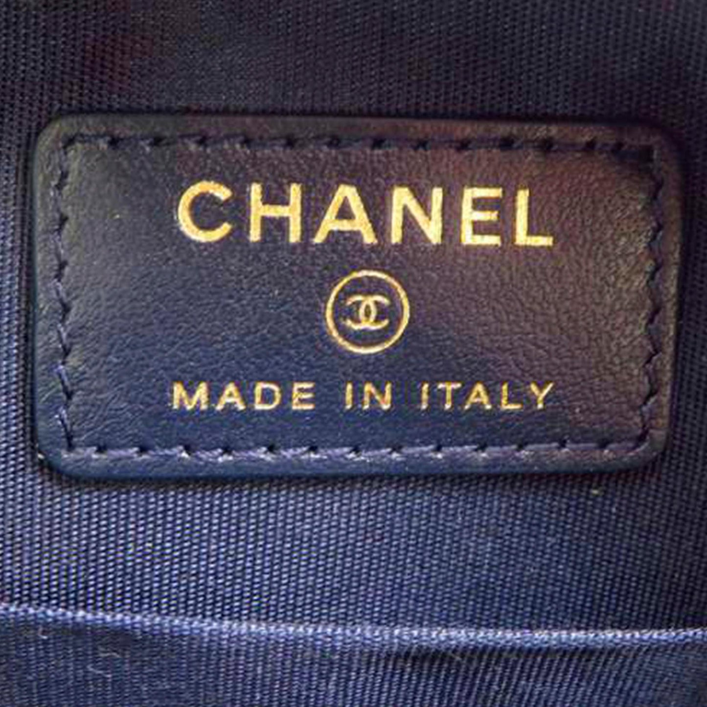 Chanel CC Filigree Tweed Crossbody Bag (SHG-m8aBrK)