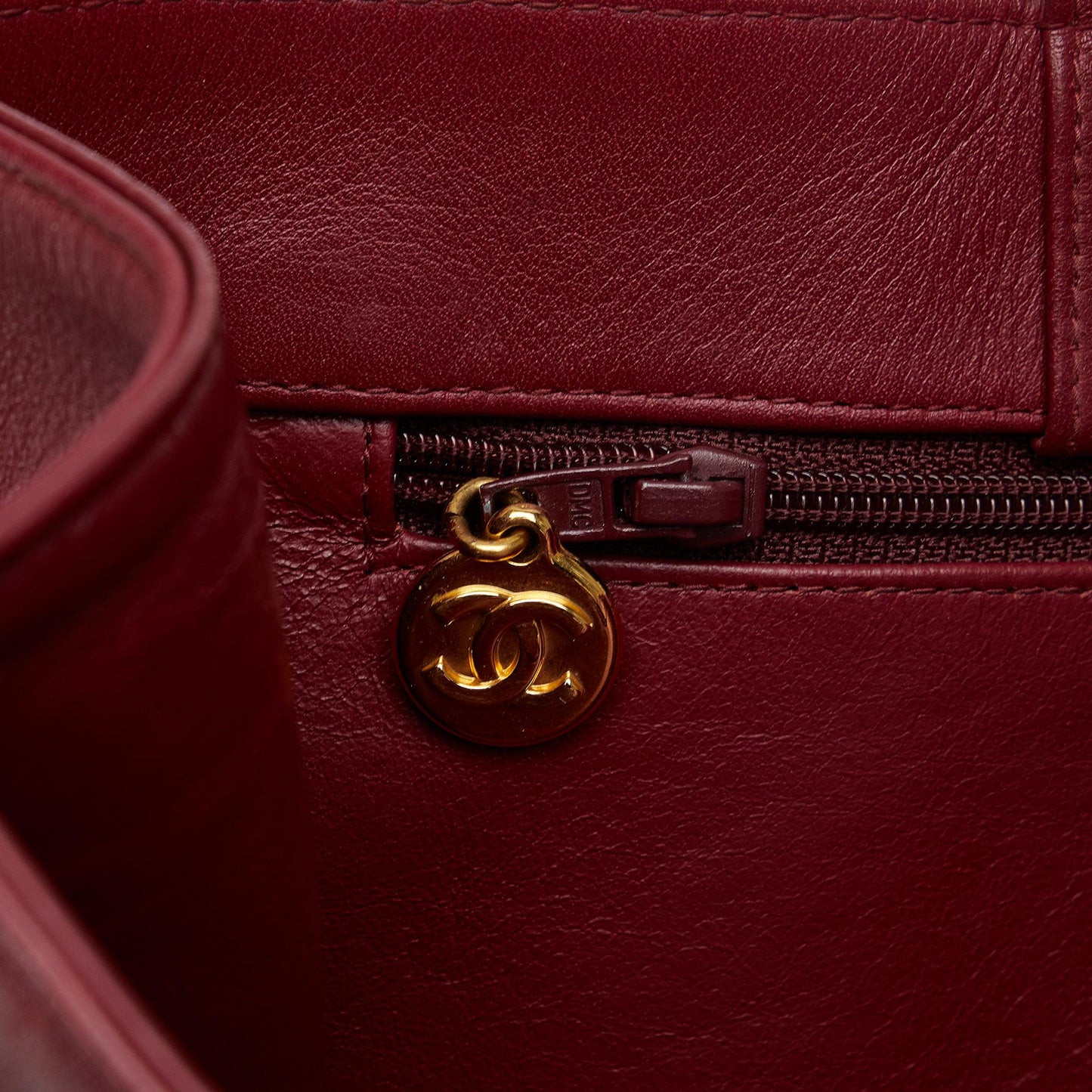 Chanel CC Lambskin Tote Bag (SHG-Q3lcmX)